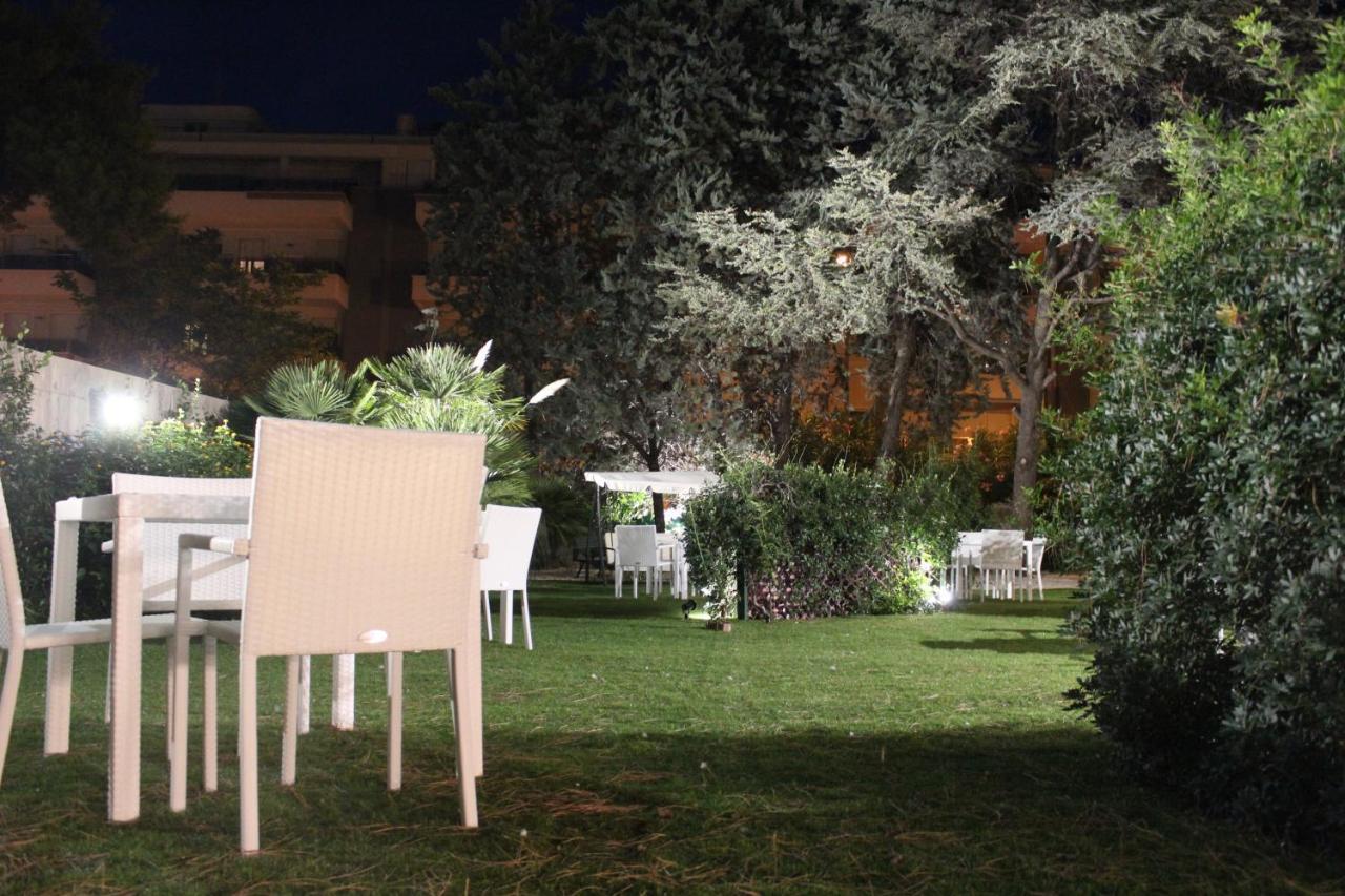 Villa Wanda - Residenza Di Charme Trani Exterior photo