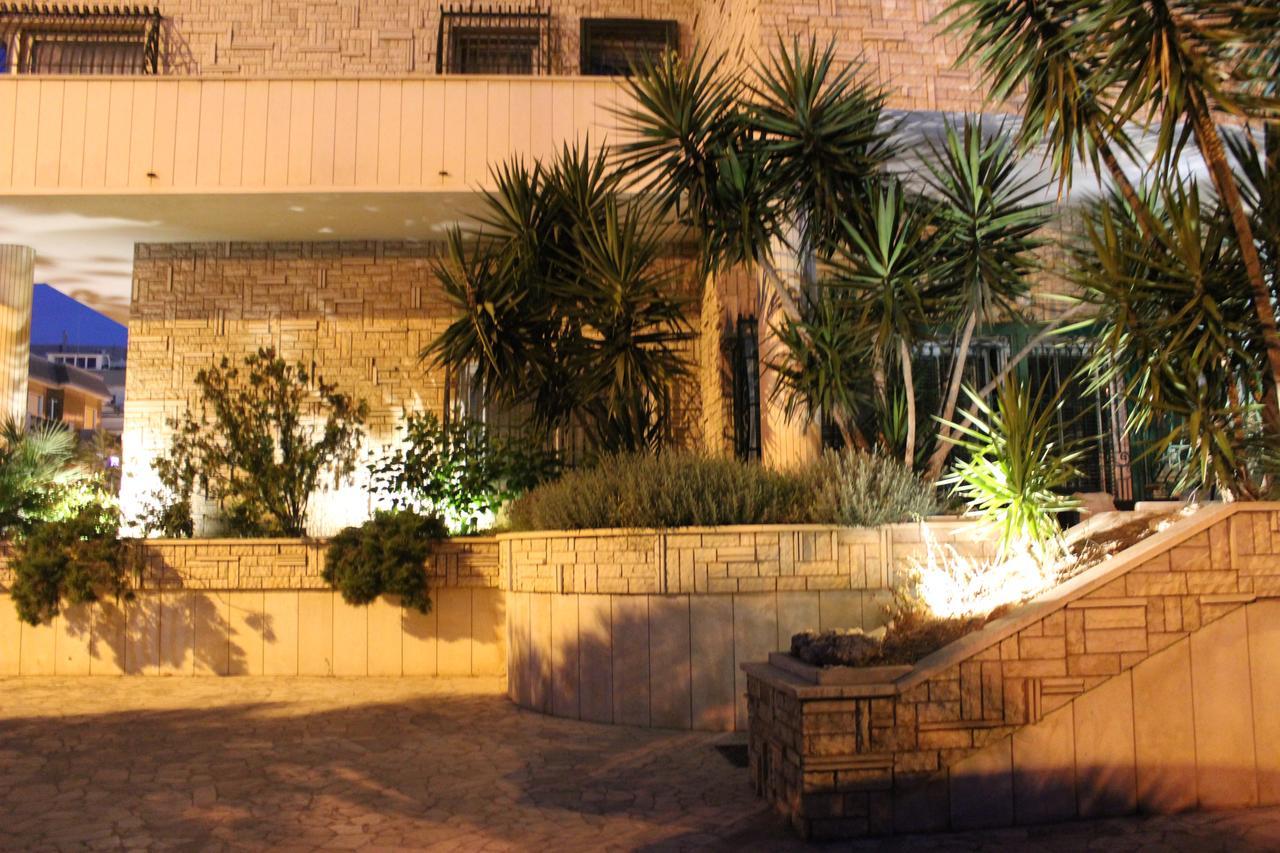 Villa Wanda - Residenza Di Charme Trani Exterior photo